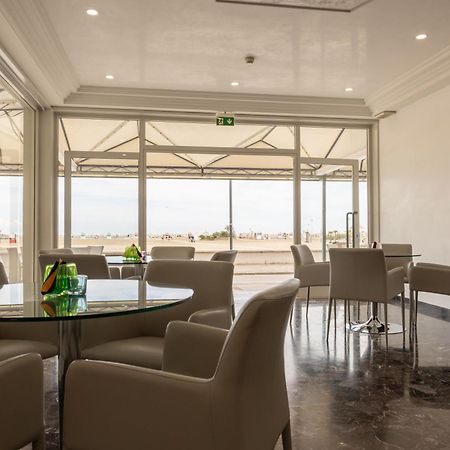 Hotel Riviera Каорле Екстериор снимка