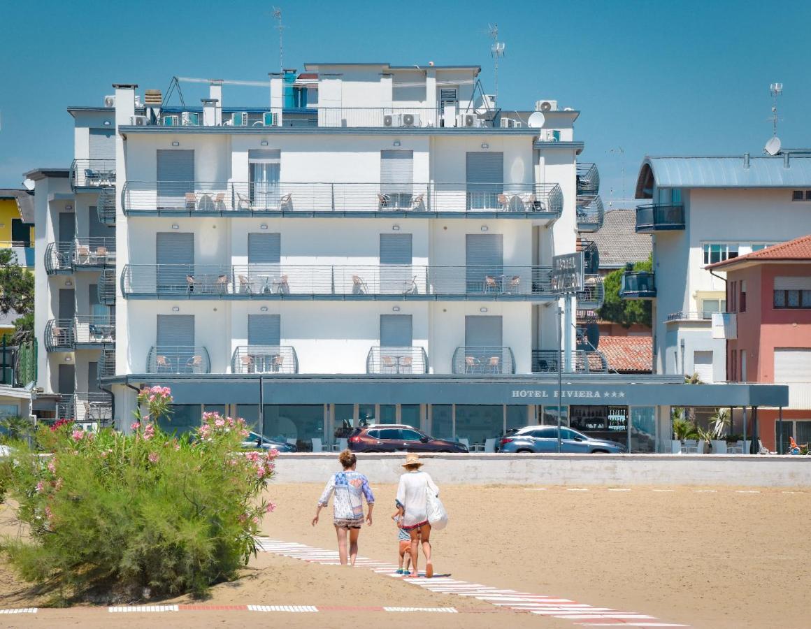 Hotel Riviera Каорле Екстериор снимка