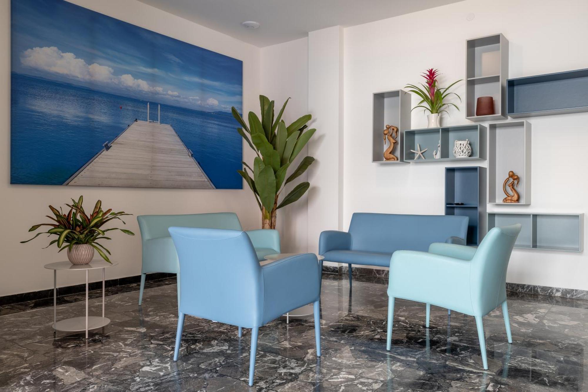 Hotel Riviera Каорле Екстериор снимка