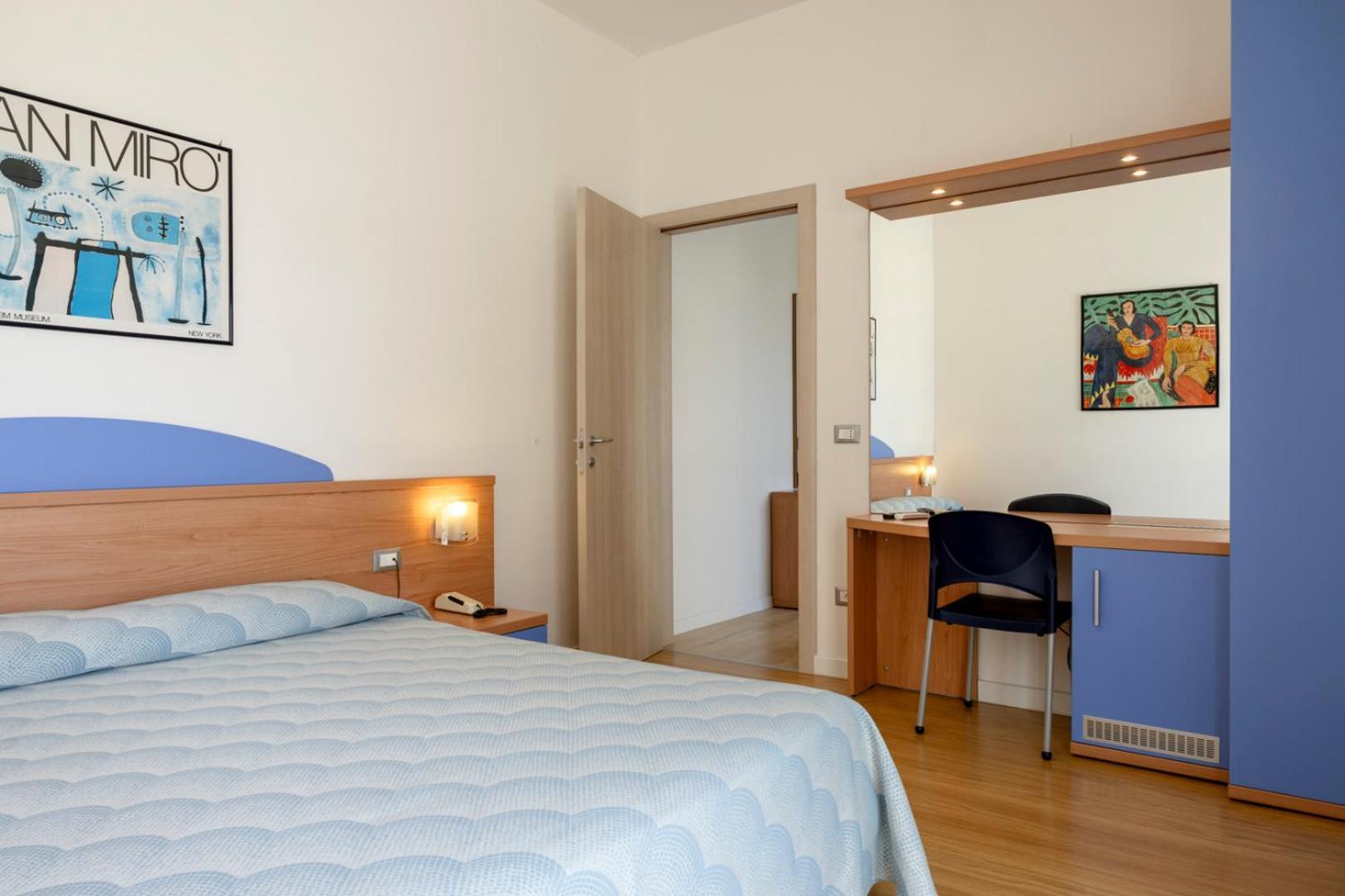 Hotel Riviera Каорле Екстериор снимка