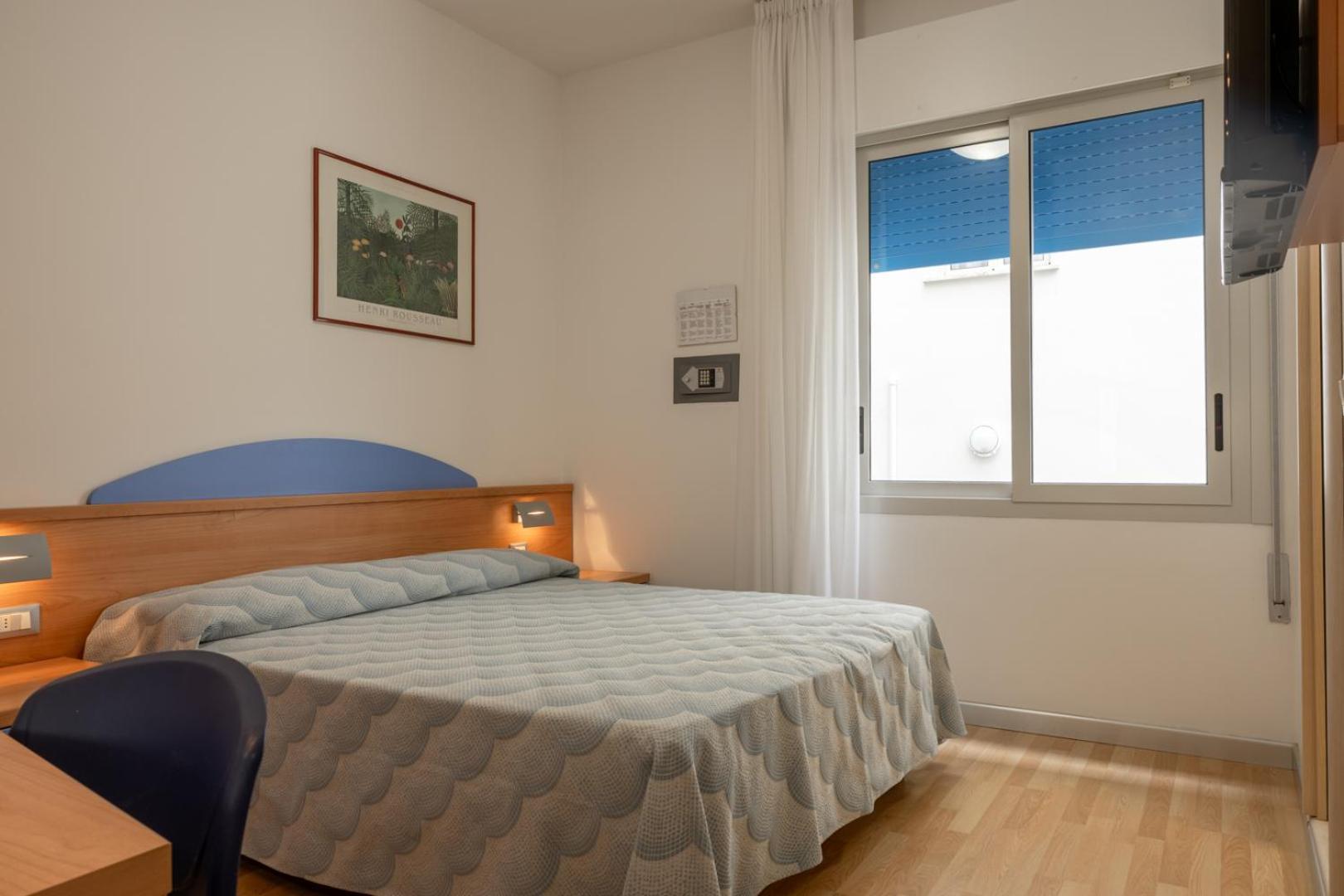 Hotel Riviera Каорле Екстериор снимка